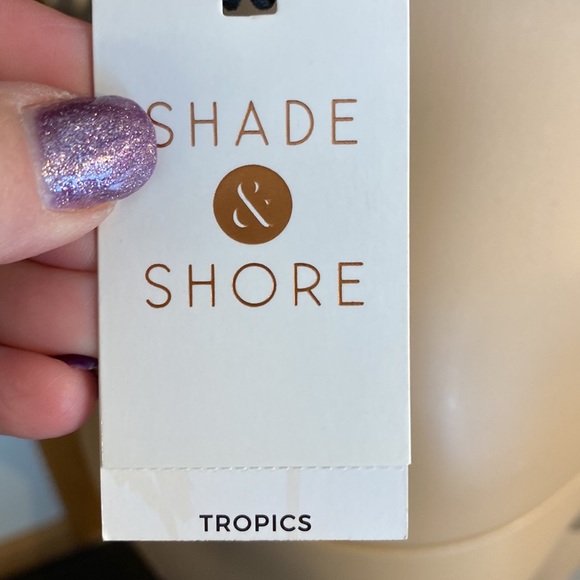 Shade & Shore - Rose colored underwire pushup bikini top with light pink… - Picture 6 of 10